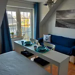 Apartamenty Wakacyjne Al-Mare 게스트하우스 Jastrzębia Góra