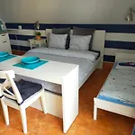 Гостевой дом Apartamenty Wakacyjne Al-Mare Ястшембя-Гура